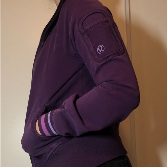 LuluLemon Athletic Jacket - Picture 4 of 6